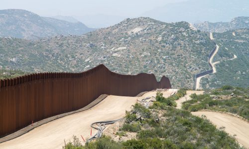 Governor, attorney general visit the border and seek a bigger immigration enforcement role
